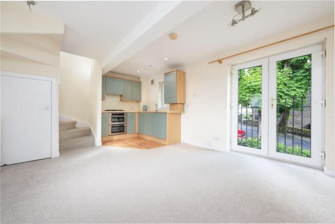 1 bed property, in Royal Street, £90,000