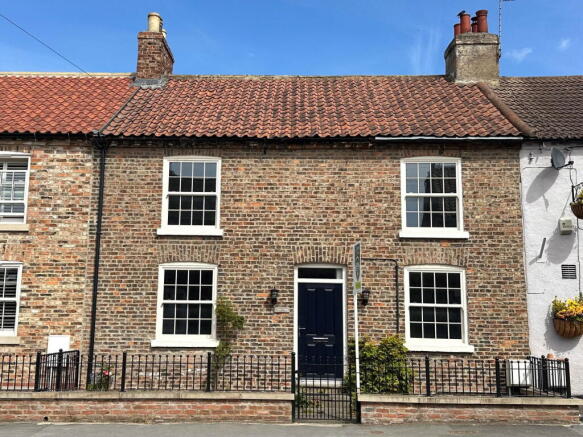 4 bed property, in Tockwith, £399,950