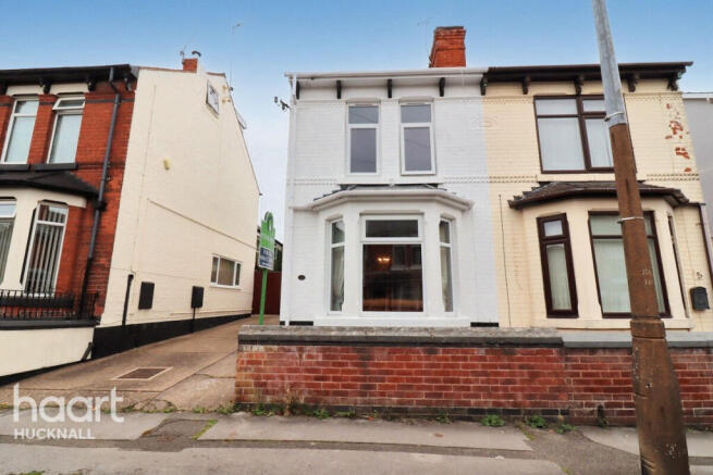 3 bed property, in Crocus Street, £160,000