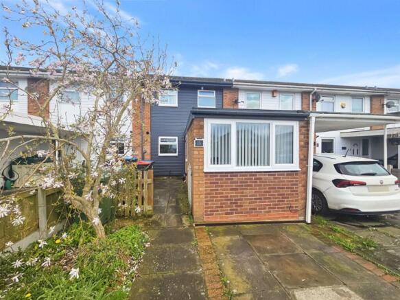 3 bed property, in 15 Cambridge Avenue, £100,000