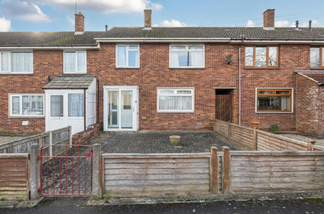 3 bed property, in Eastwick Road, £227,950
