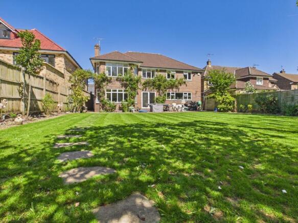 4 bed property, in High Beeches, £1,500,000