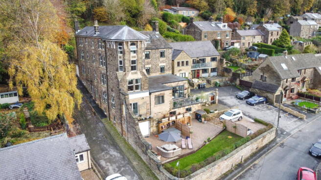 5 bed property, in Jackson Road, £595,000