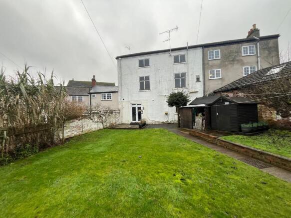 4 bed property, in Tanners Lane, £230,000