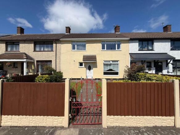 3 bed property, in Heskin Walk, £145,000