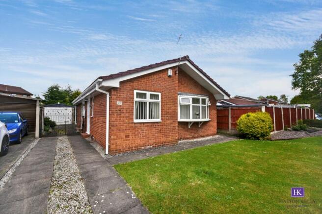 3 bed property, in Coldstream Close, £274,000