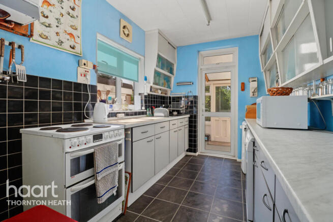 4 bed property, in Maryland Road, £675,000