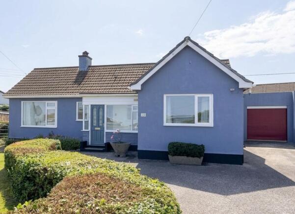 3 bed property, in Antron Way, £380,000