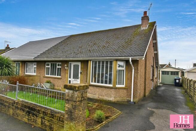 2 bed property, in Birkett Drive, £295,000