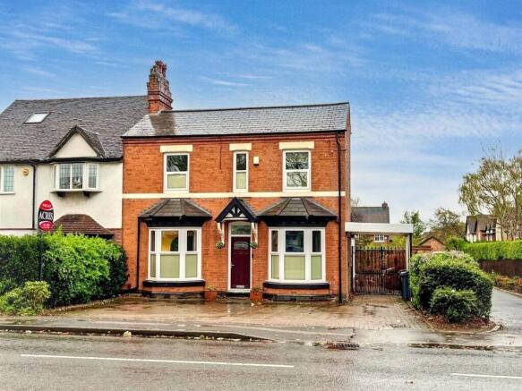 4 bed property, in Walmley Road, £400,000