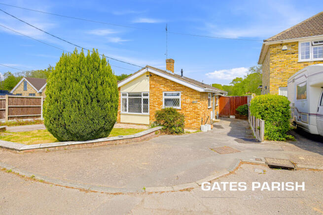 2 bed property, in Rectory Chase, £450,000