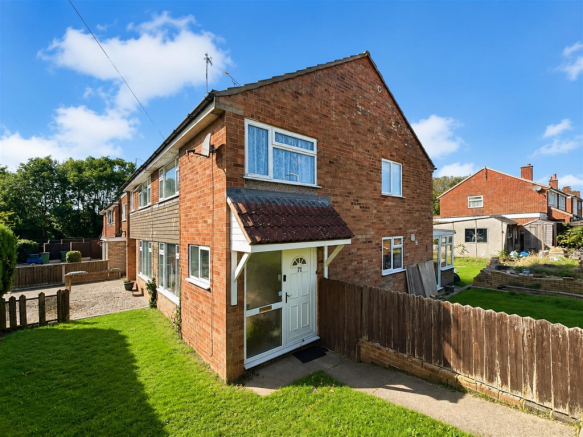 3 bed property, in Coleridge Drive, £230,000