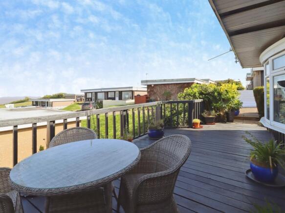 2 bed property, in Fort Road, £69,950