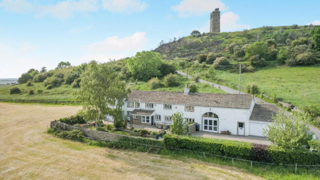4 bed property, in Lumb Lane, £795,000