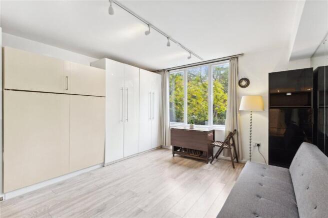 Land, in Earls Court Road, £440,000