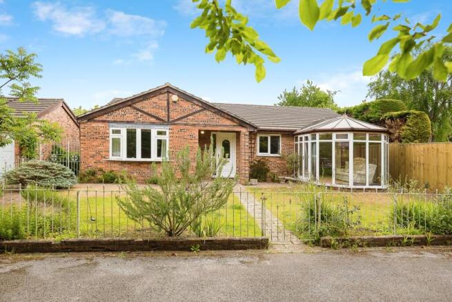 3 bed property, in Chester Road, £315,000