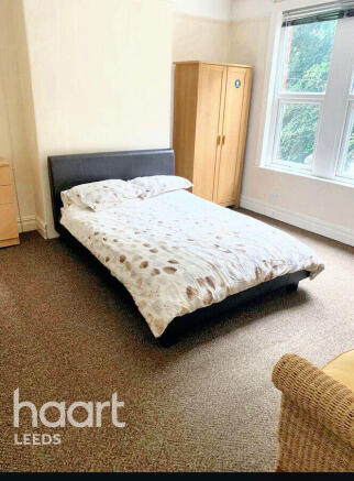 6 bed property, in Langdale Terrace, £250,000