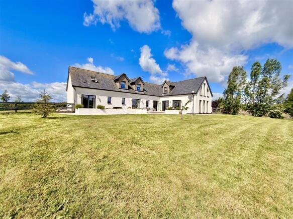 7 bed property, in Blair Road, £885,000