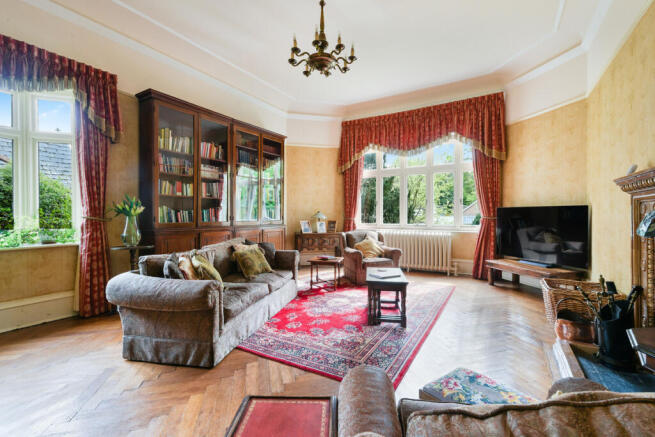 5 bed property, in Park Road, £1,500,000