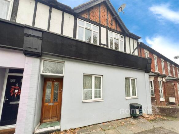 2 bed property, in High Street, £170,000
