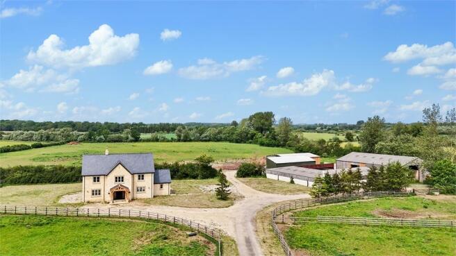 5 bed property, in Godington, £2,500,000