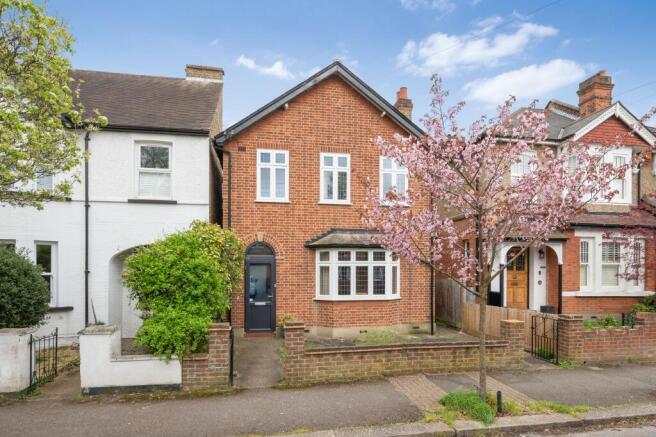 4 bed property, in Derby Road, £950,000