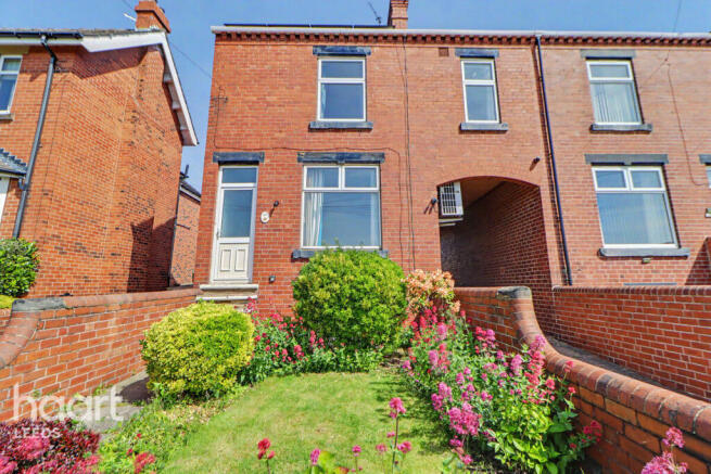 3 bed property, in Canal Lane, £170,000