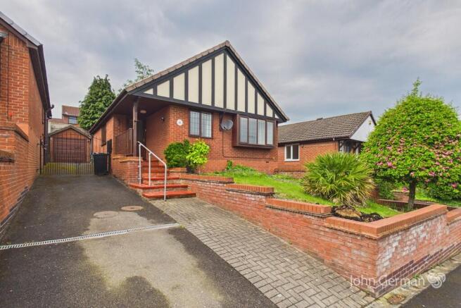 3 bed property, in Curlew Close, £250,000