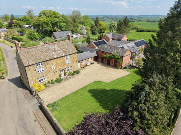 5 bed property, in Church Farmhouse, £1,200,000