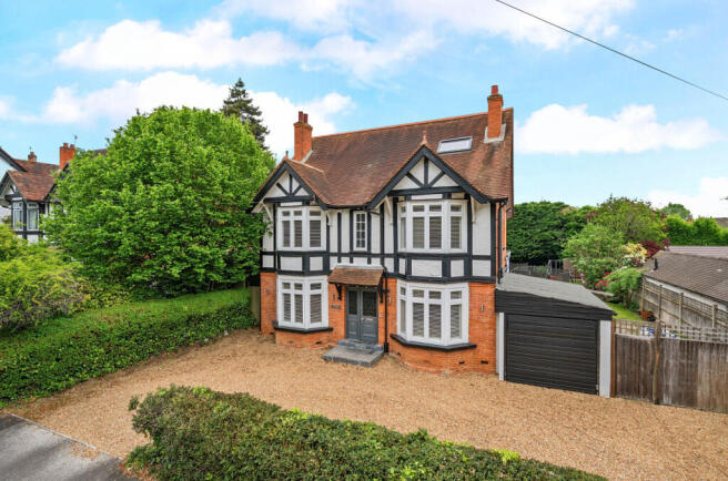 4 bed property, in Woking, £1,350,000