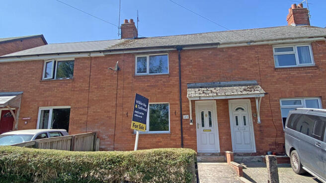 2 bed property, in Foxdown Terrace, £235,000