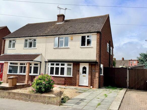 3 bed property, in Clayton Croft Road, £425,000