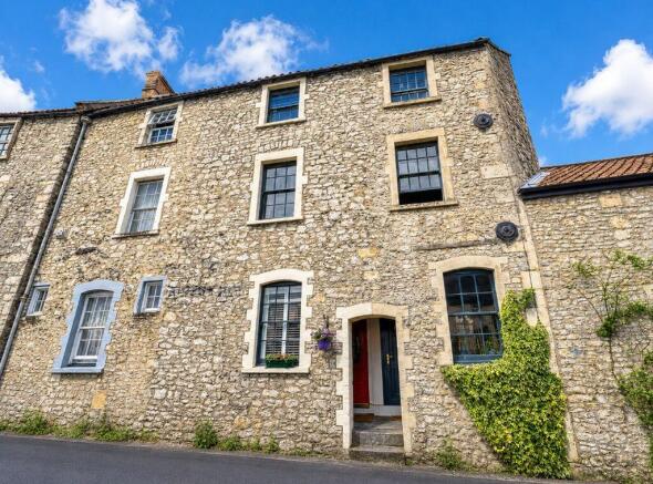 1 bed property, in Draycott Road, £159,950