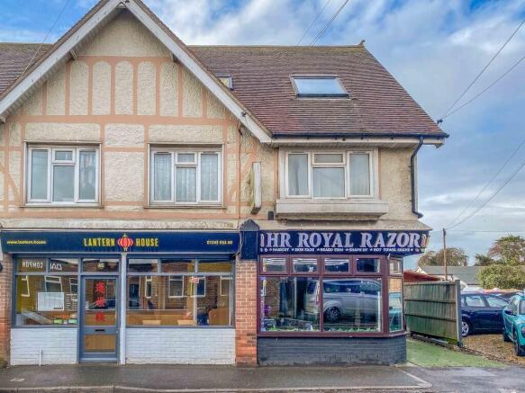 1 bed property, in Barnham Road, £100,000