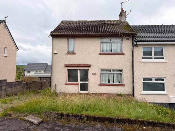 2 bed property, in Ardnith Avenue, £27,000