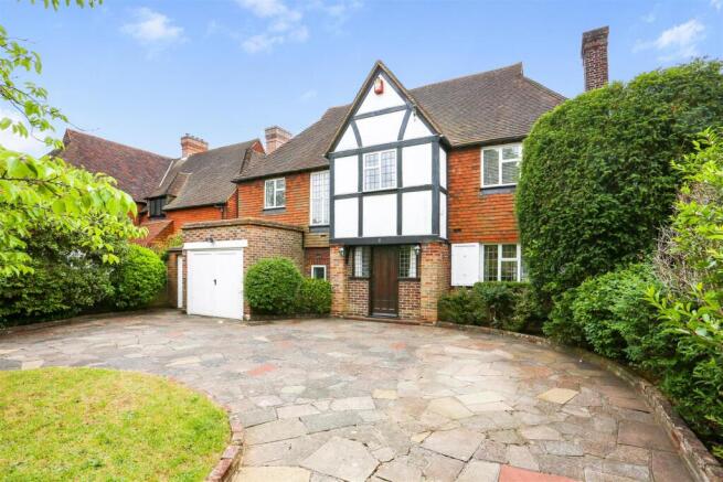 5 bed property, in The Linkway, £1,250,000