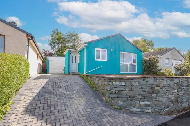 3 bed property, in 25 Calder Drive, £275,000
