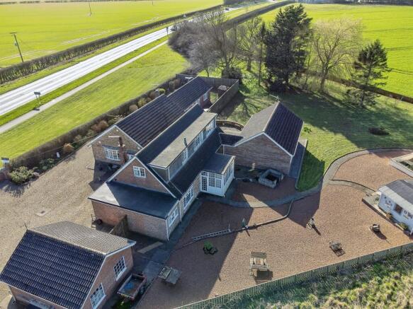 6 bed property, in Routh, £650,000