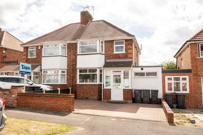 3 bed property, in Silverdale Road, £280,000