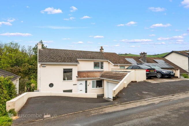 3 bed property, in Old Totnes Road, £495,000
