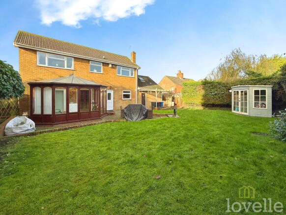 4 bed property, in Morton Road, £325,000