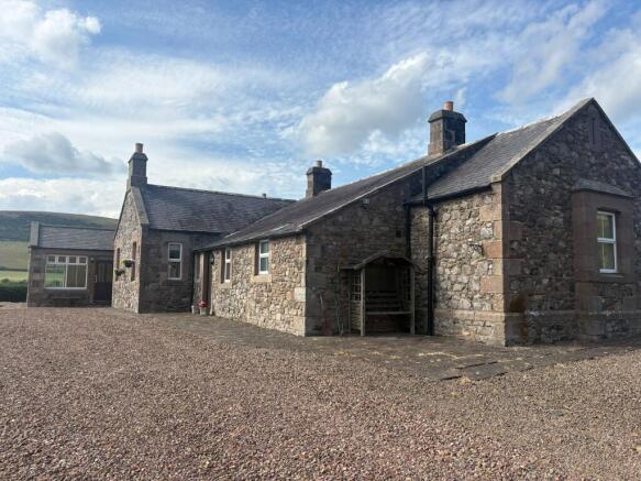 4 bed property, in 4 Shotton Farm Cottage, £425,000