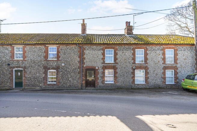3 bed property, in The Street, £425,000