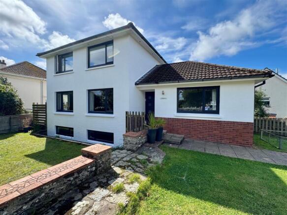 4 bed property, in Exeter Road, £550,000