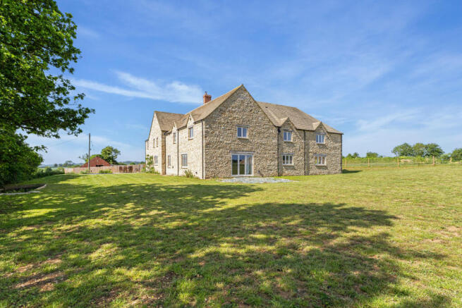 5 bed property, in Stonesfield, £2,250,000