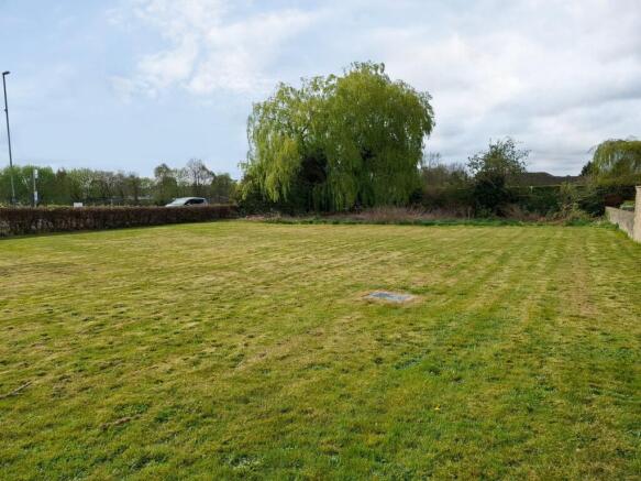 Land, in Land at St Peters Church, £1