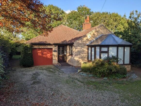 3 bed property, in Hillcrest, £475,000