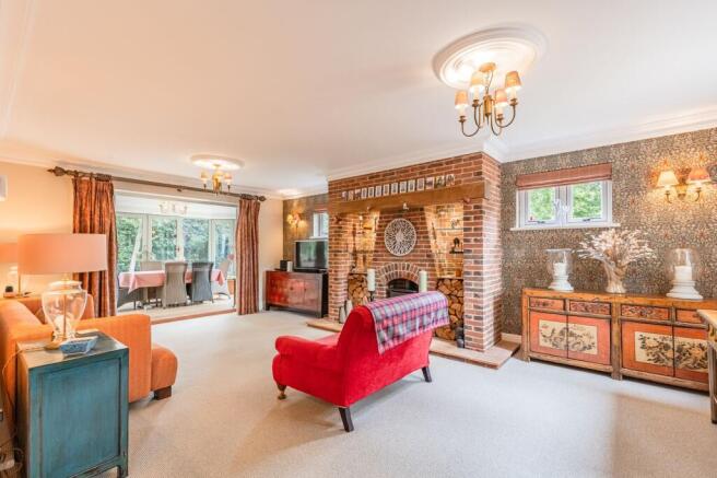 4 bed property, in Brooke, £775,000