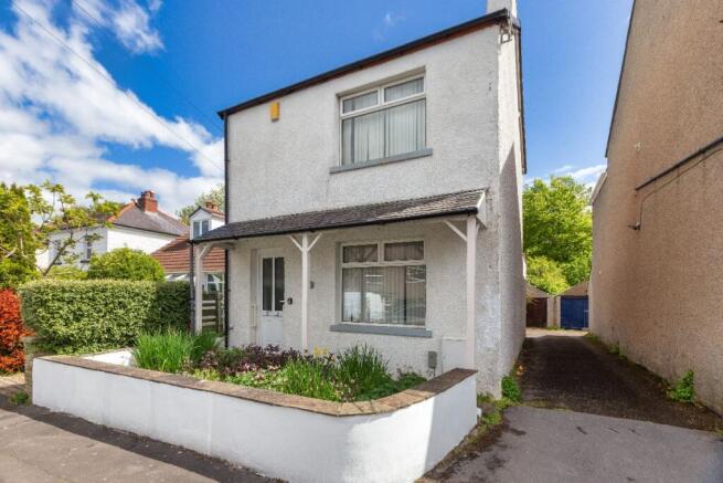 2 bed property, in Artlebeck Road, £295,000