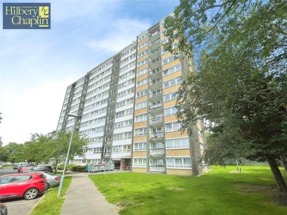 2 bed property, in Slewins Close, £160,000
